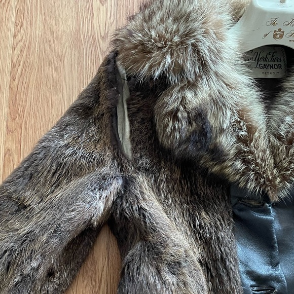New York fur by Gaynor Detroit fur coat. - Picture 7 of 10